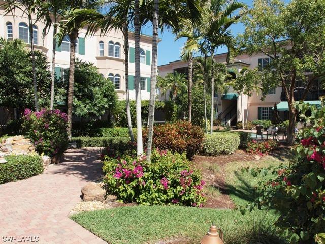 384 5th St. #202, Naples, FL 34102