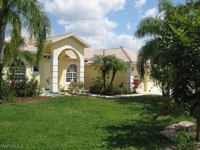 832 Grand Rapids Blvd., Naples, FL 34120