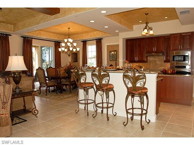 584 Avellino Isles Cir. #19202, Naples, FL 34119