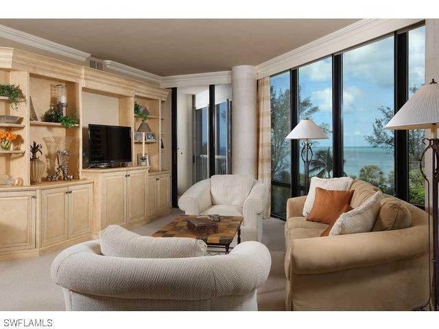 4951 Gulf Shore Blvd. #204, Naples, FL