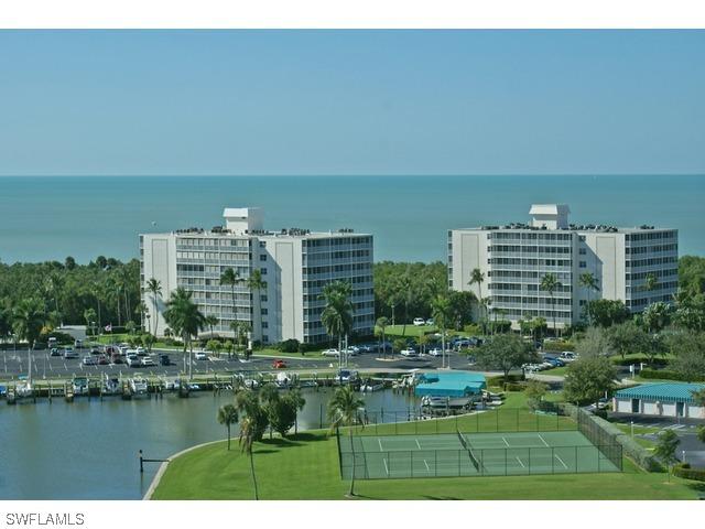 1 Bluebill Ave. #101, Naples, FL