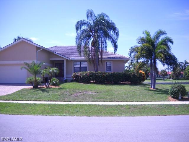 448 Parkhouse Ct., Marco Island, FL 34145