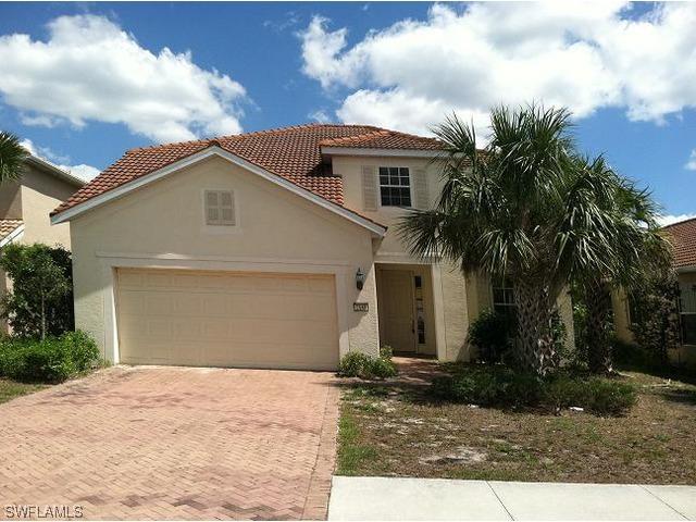 2148 Fairmont Ln., Naples, FL 34120