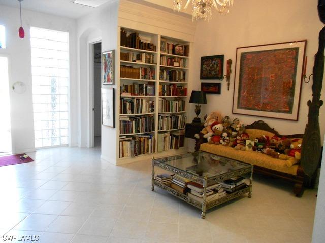 1119 Dorchester Ct., Naples, FL