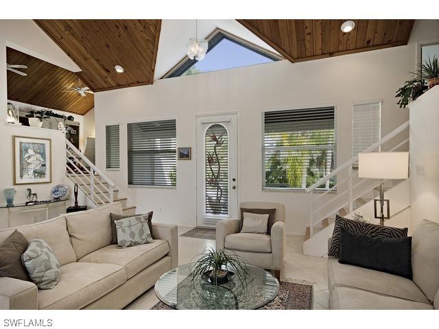 460 13th Ave., Naples, FL 34102