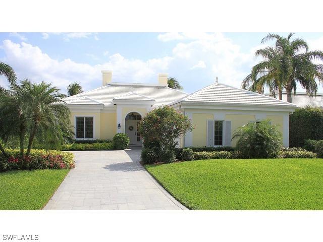 792 Ashburton Dr., Naples, FL 34110