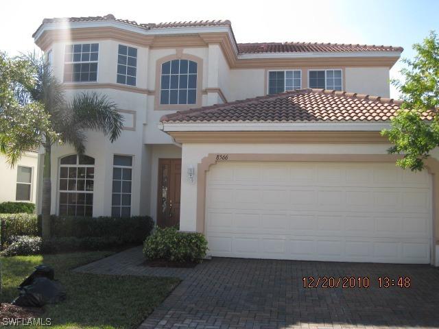 8566 Pegasus Dr., Lehigh Acres, FL 33971