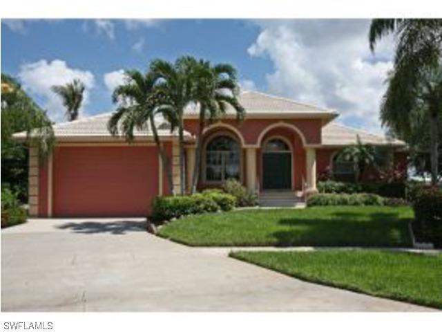 160 Peach Ct., Marco Island, FL 34145