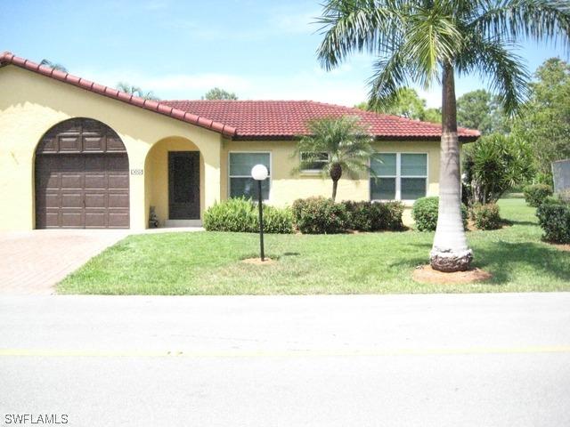 1025 Forest Lakes Dr., Naples, FL