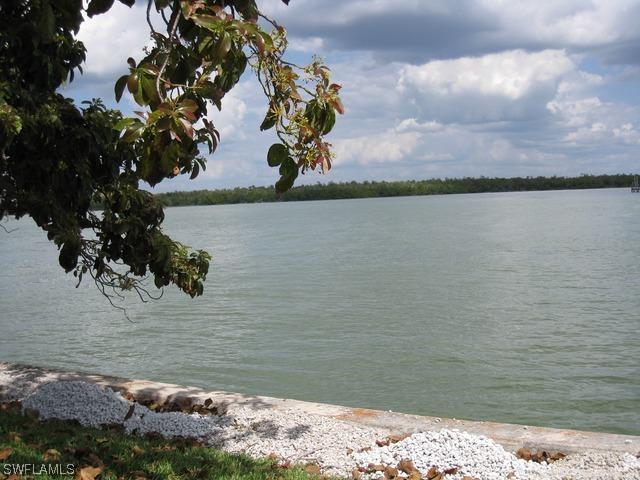 221 Polynesia Ct., Marco Island, FL