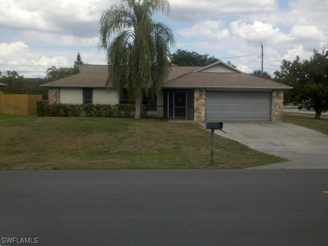 2748 44th Ter., Naples, FL 34116