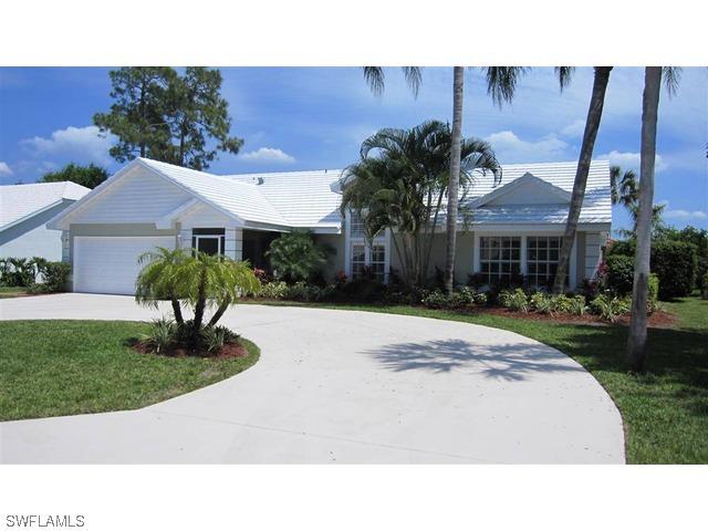 156 Muirfield Cir., Naples, FL 34113