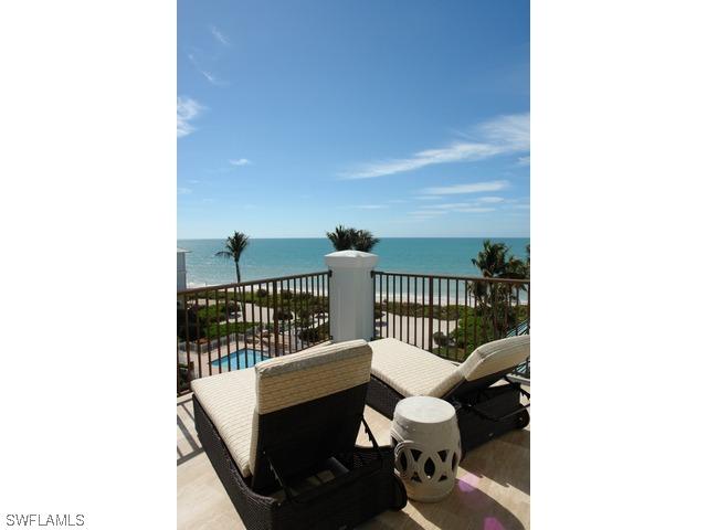 106 Bonaire Ln., Bonita Springs, FL 34134