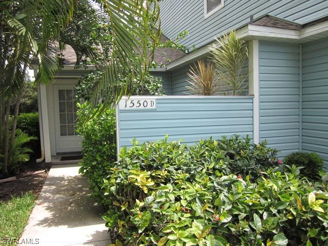 1550 Trafalgar Ln., Naples, FL