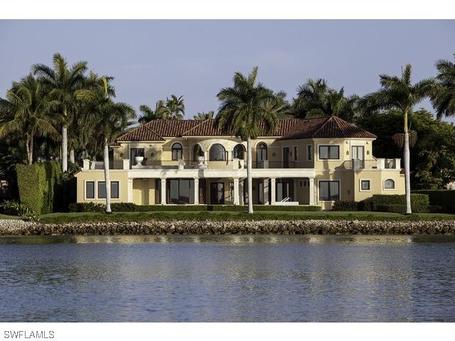 996 Admiralty Parade, Naples, FL