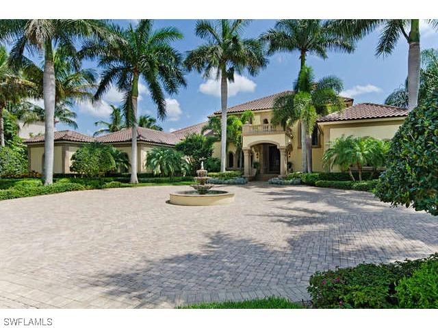 9759 Bentgrass Bend, Naples, FL 34108