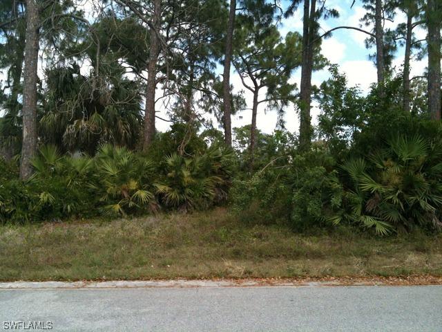 538 Eastwood Dr., Naples, FL 34110