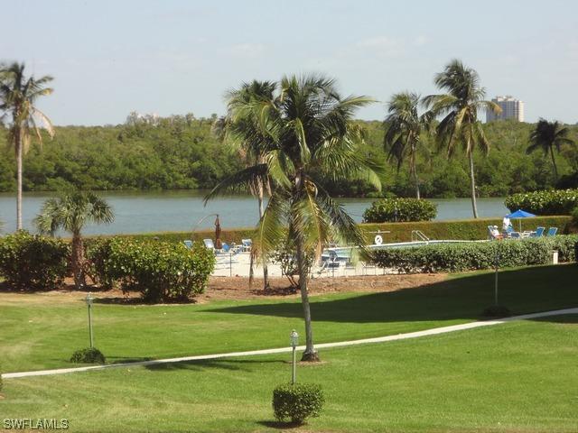 5 Bluebill Ave. #307, Naples, FL 34108