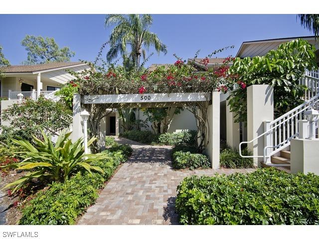 501 Courtside Dr., Naples, FL