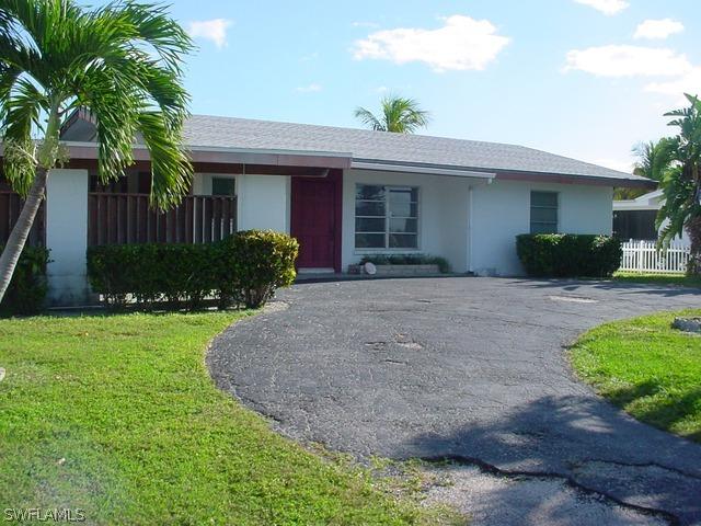 444 Madison Ct., Fort Myers Beach, FL