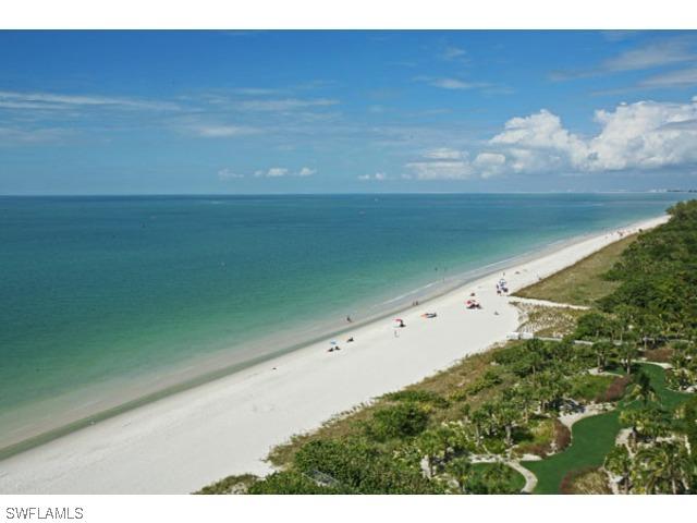 10951 Gulfshore Dr. #1105, Naples, FL 34108