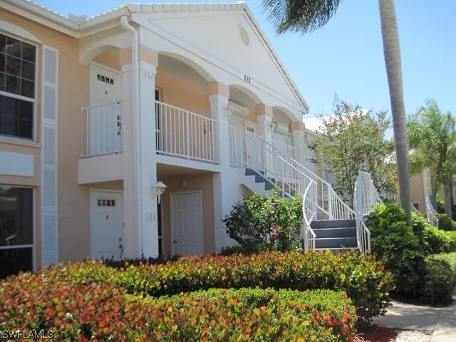 828 Gulf Pavillion Dr., Naples, FL