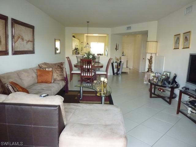 7808 Regal Heron Cir., Naples, FL 34104