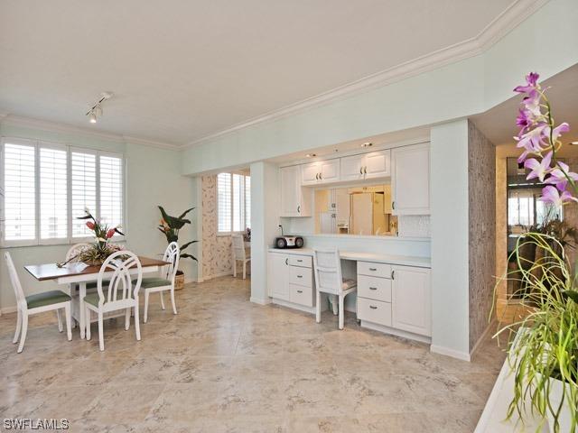 25 Bluebill Ave. #PH 4, Naples, FL