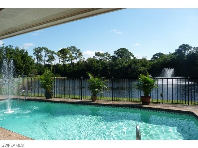 834 Bentwood Dr., Naples, FL