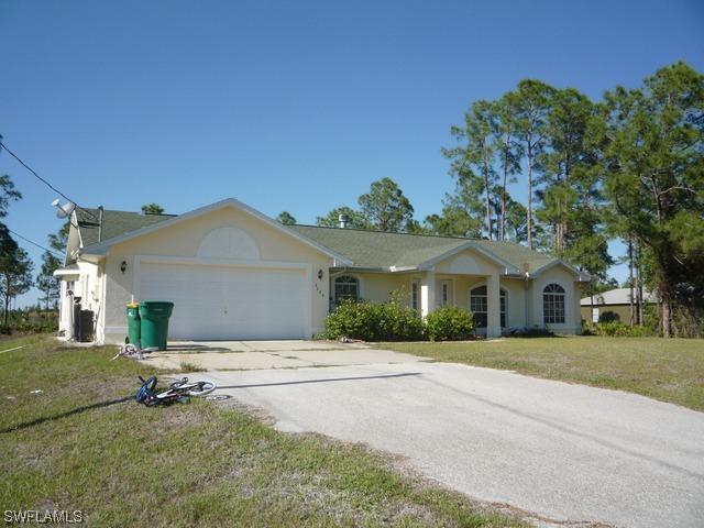 3225 41st Ave., Naples, FL 34120