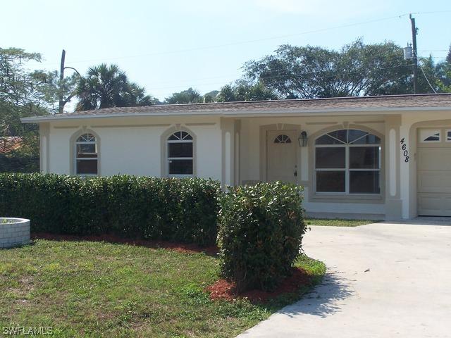 4608 Normandy Dr., Naples, FL 34112