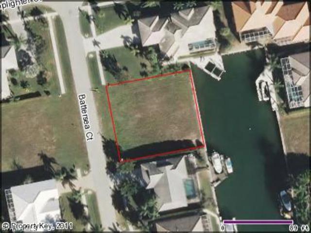 411 Battersea Ct., Marco Island, FL 34145