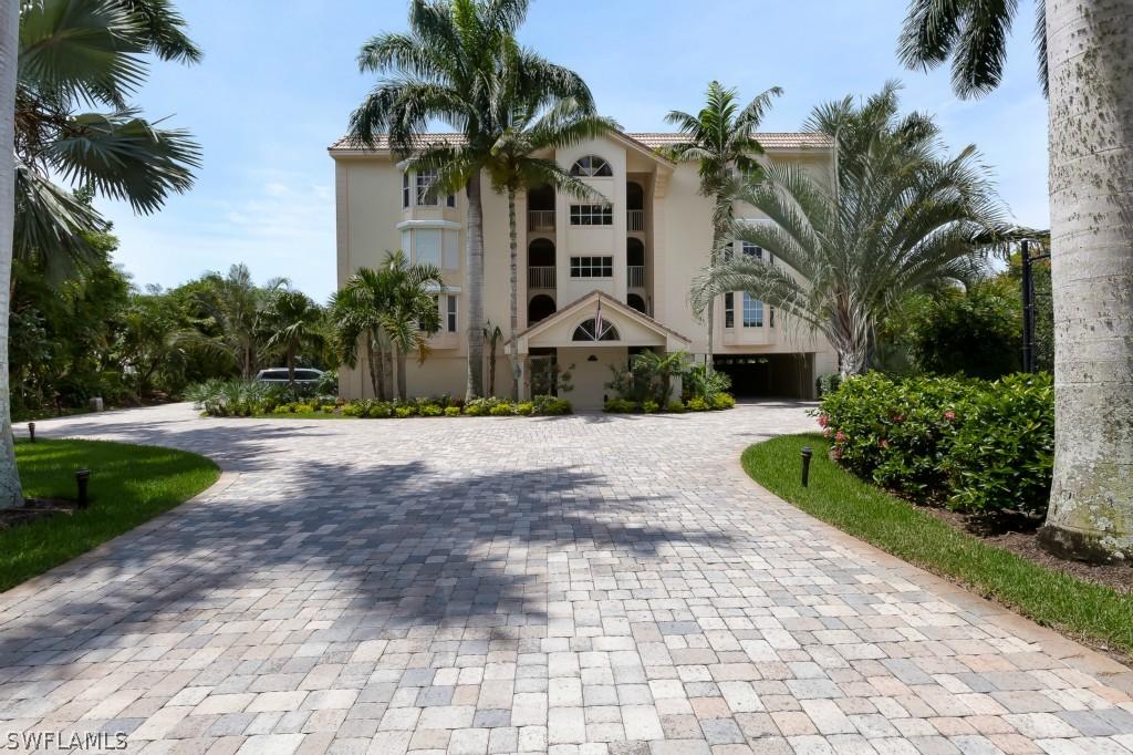 3131 Gulf Dr. #305, Sanibel, FL 33957