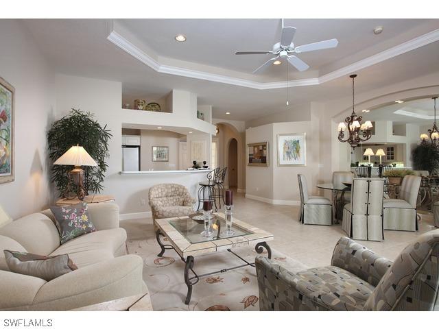 463 Tullamore Ln., Naples, FL 34110