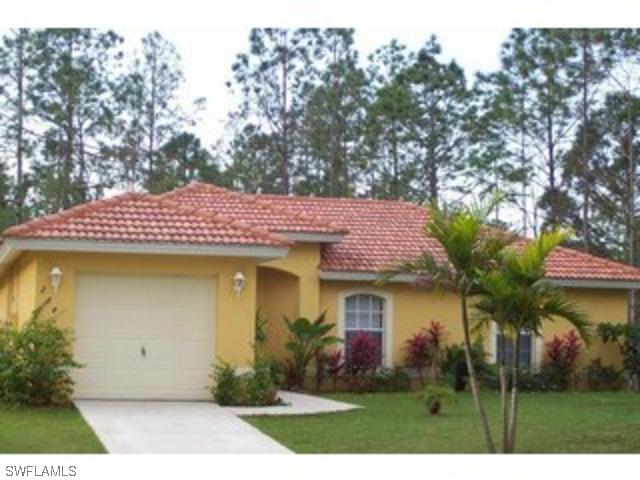 2740 2nd Ave., Naples, FL 34120