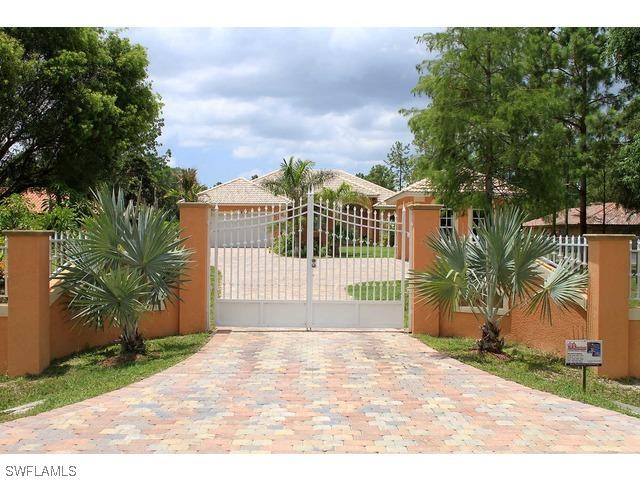 5940 Copper Leaf Ln., Naples, FL 34116