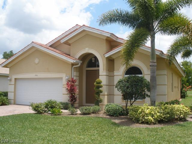1961 Par Dr., Naples, FL 34120