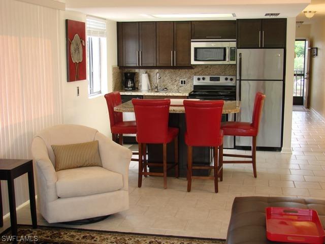 260 Southbay Dr. #215, Naples, FL