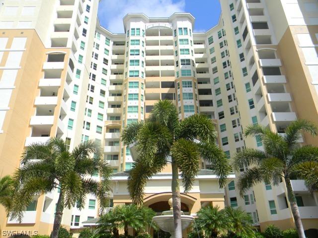 285 Grande Way #704, Naples, FL 34110