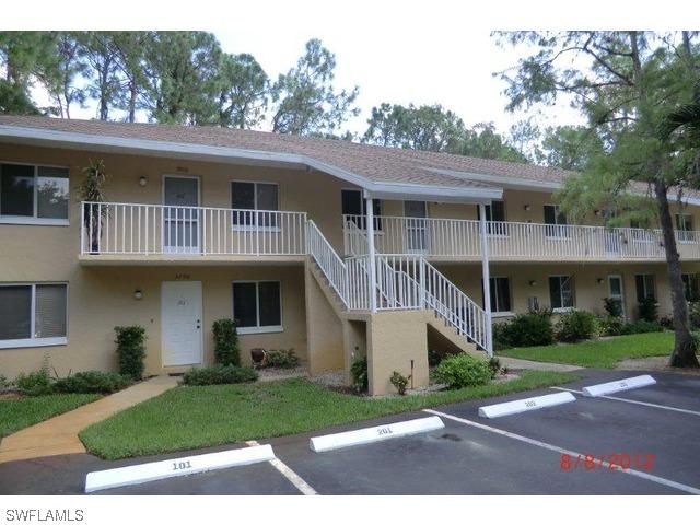 5802 Woodmere Lake Cir. #J-202, Naples, FL 34112