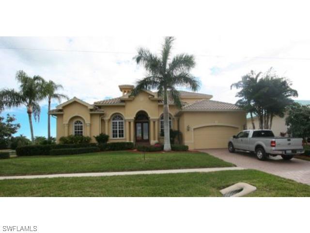 472 Driftwood Ct., Marco Island, FL
