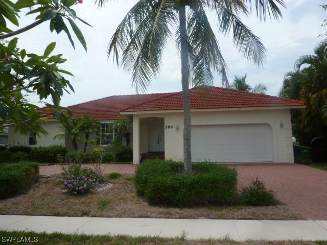 586 Tripoli Ct., Marco Island, FL