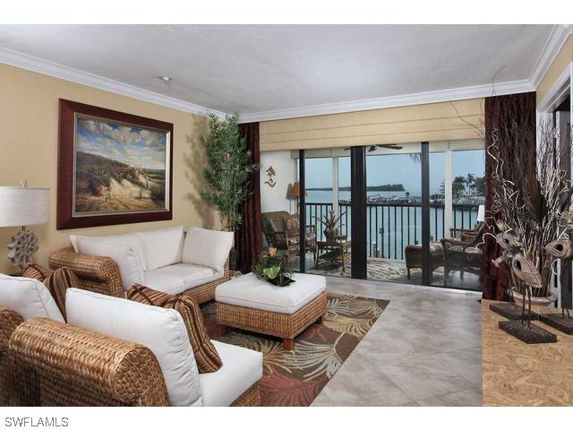 991 Collier Ct. #211, Marco Island, FL