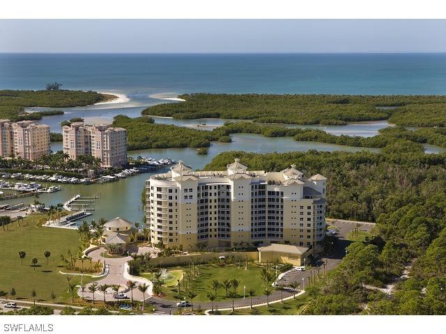 13675 Vanderbilt Dr. #709, Naples, FL 34110