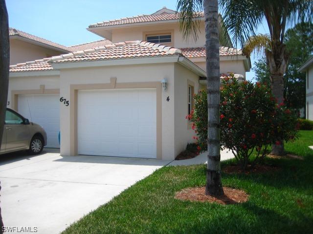 675 Luisa Ln. #4, Naples, FL 34104