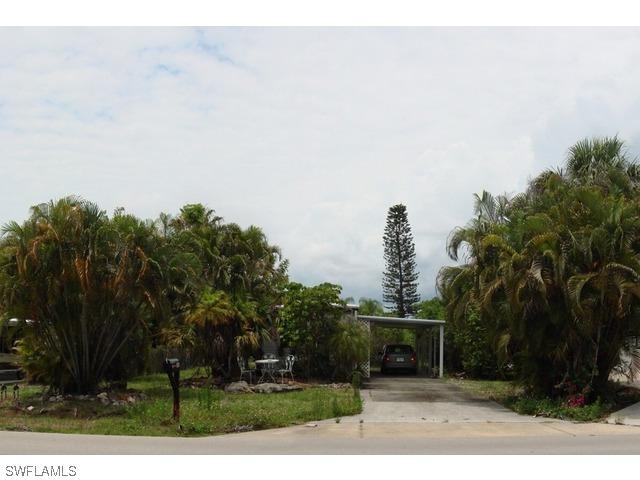 893 Manatee Rd., Naples, FL 34114