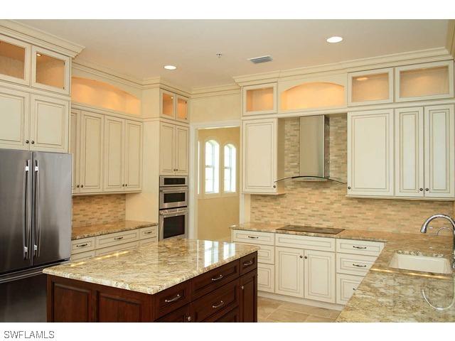 12014 Covent Garden Ct. #202, Naples, FL 34120