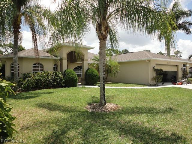 23447 Olde Meadowbrook Cir., Bonita Springs, FL 34134