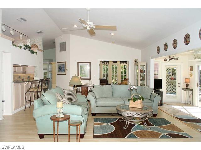 490 Corbel Dr., Naples, FL 34110