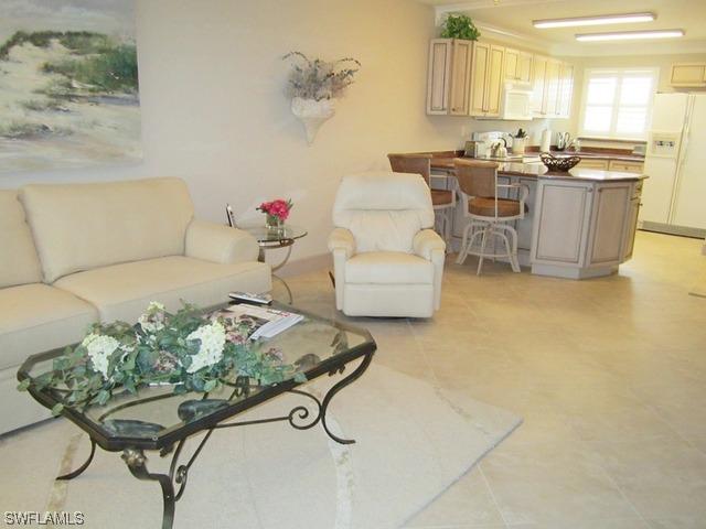 21 Highpoint Cir. #202, Naples, FL